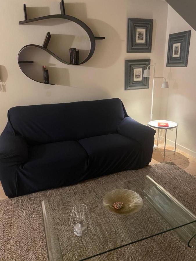 Suite Home Al Centro Di Sassari Exterior photo